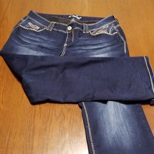 Amethyst Series 31 Short & Sexy Jean